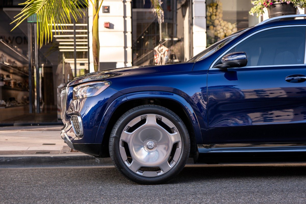 Mercedes Maybach GLS 600 rental in Los Angeles