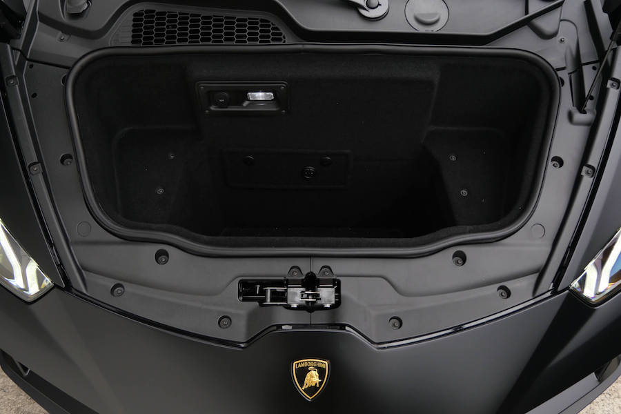 Matte Black Lamborghini Huracan EVO Spyder for Rent in Beverly Hills