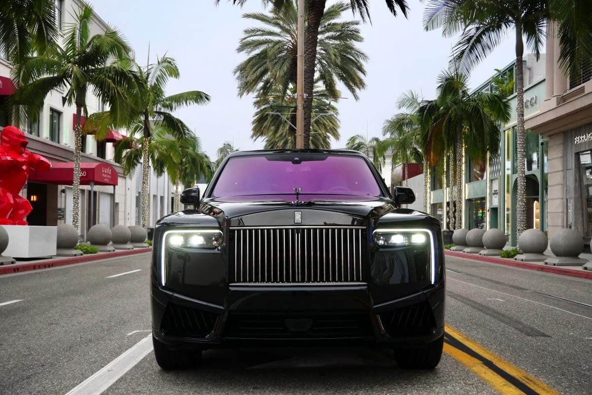 2025 Rolls-Royce Cullinan Black Badge in LA For Rent