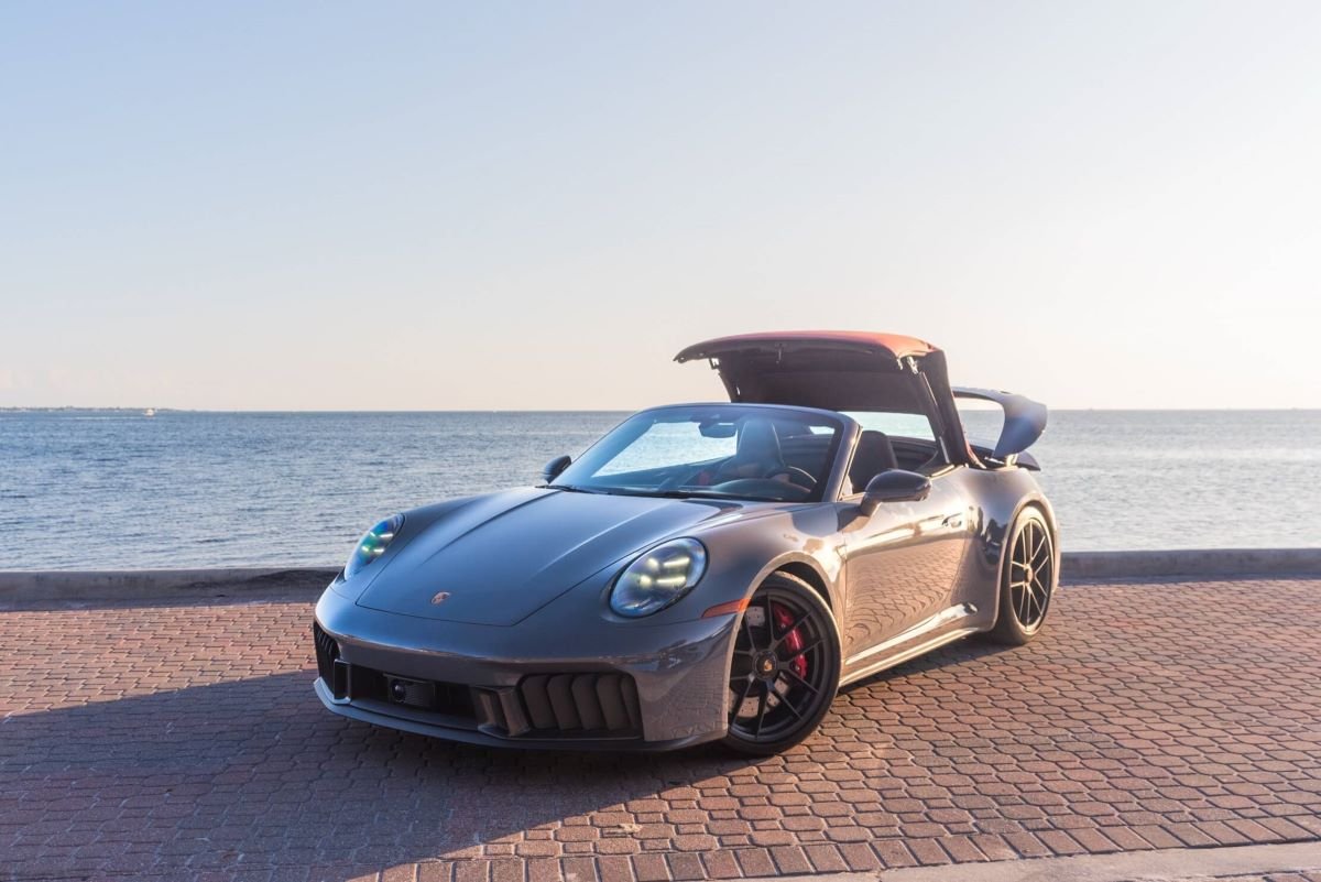 Porsche Carrera S cabriolet rental in miami