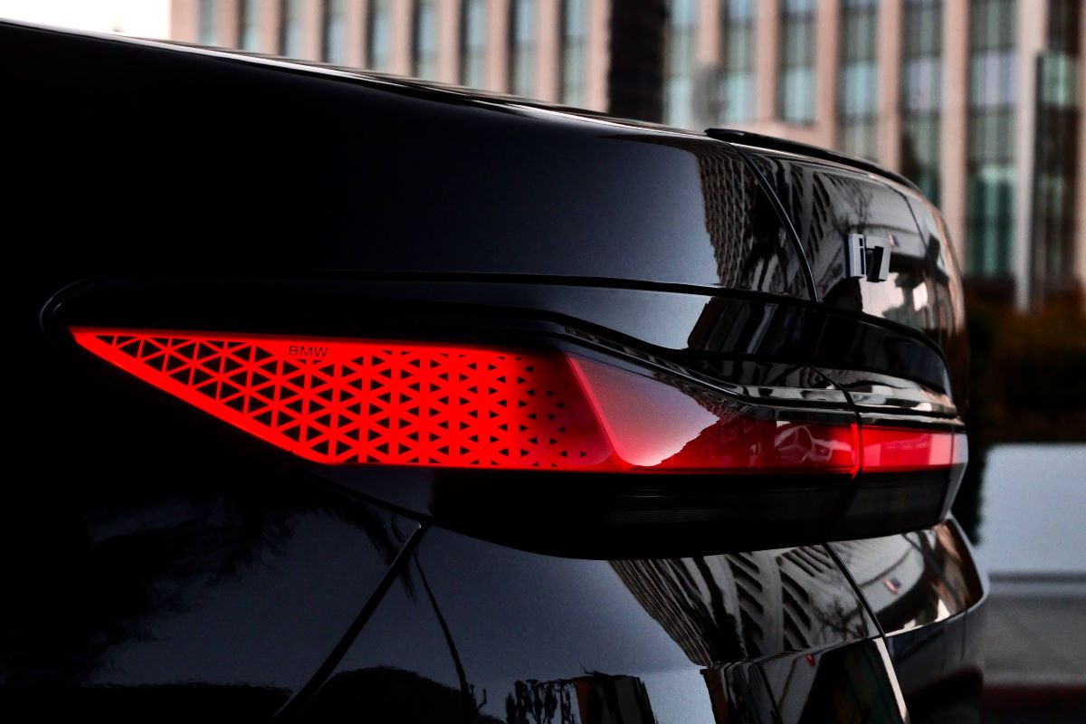 Rent a BMW i7 xDrive60 2024 in Los Angeles