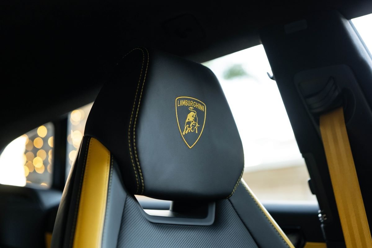 Lamborghini Urus SE 2025 for Rent in Los Angeles Lamborghini Urus SE 2025 for Rent in Los Angeles