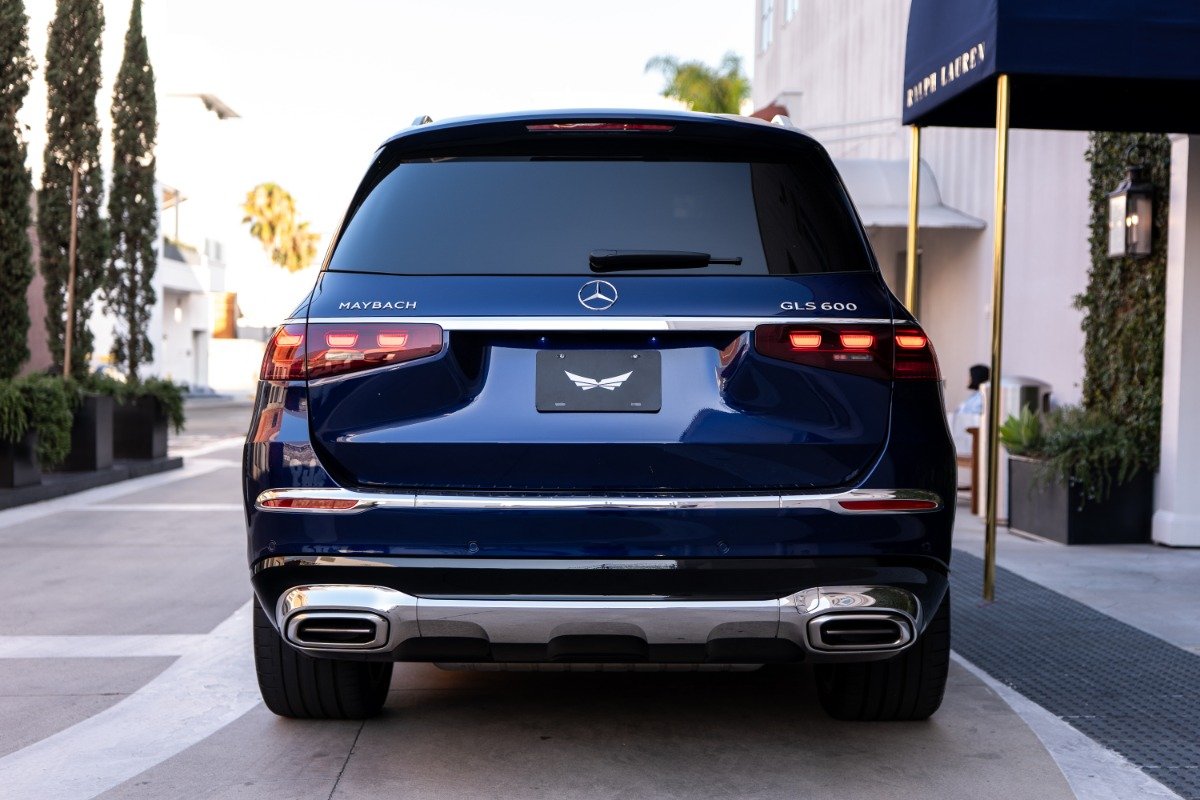 Mercedes Maybach GLS 600 rental in Los Angeles