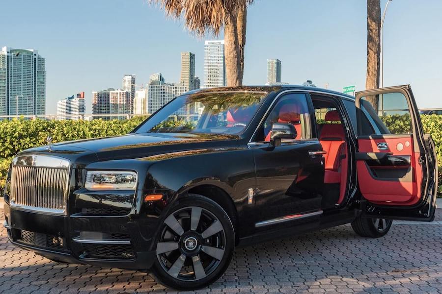 Black Rolls Royce Cullinan Rental Black Rolls Royce Cullinan Rental
