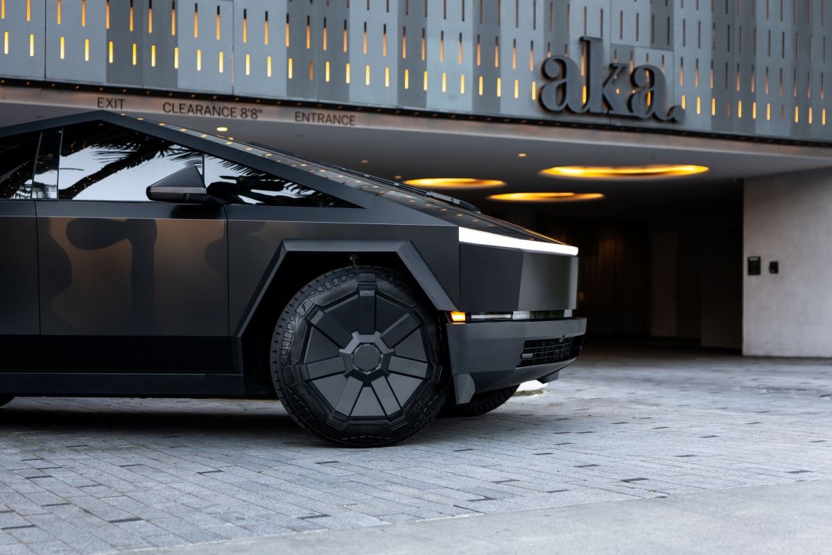 Tesla Cybertruck FSD 2026 Rental LAX