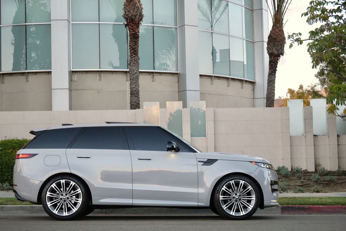 Range Rover Sport Dynamic Rental in Los Angeles