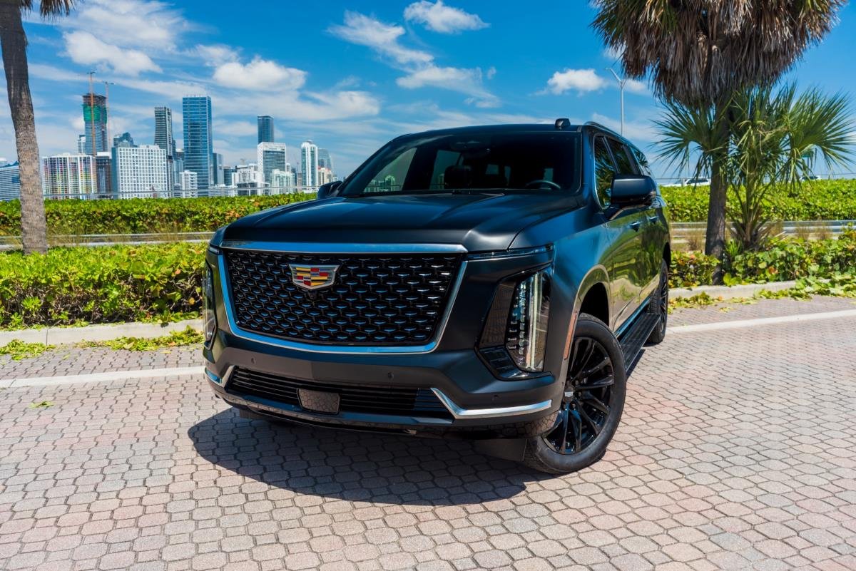 Cadillac ESV rental in Miami