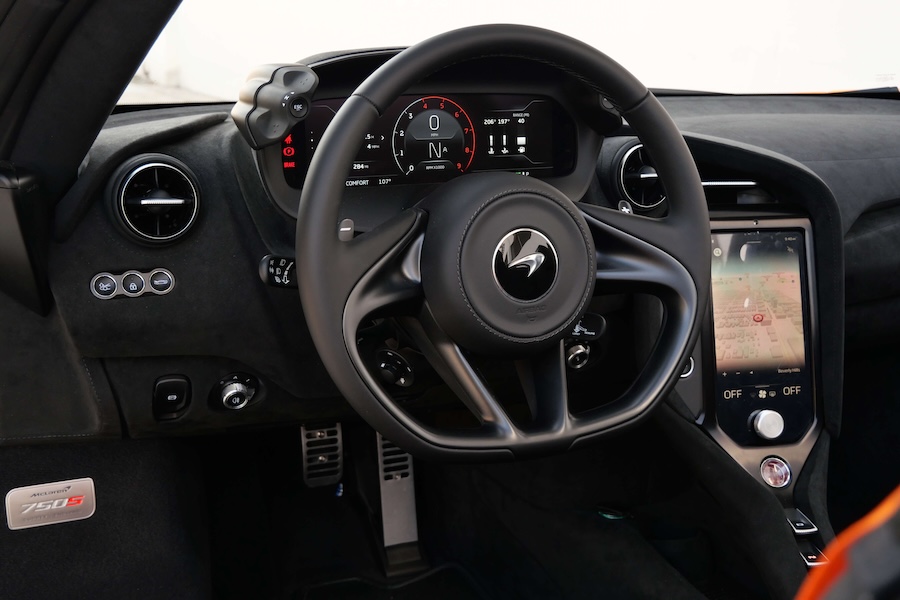 Rent a McLaren 750S Spider 2024 Orange in LA Rent a McLaren 750S Spider 2024 Orange in LA