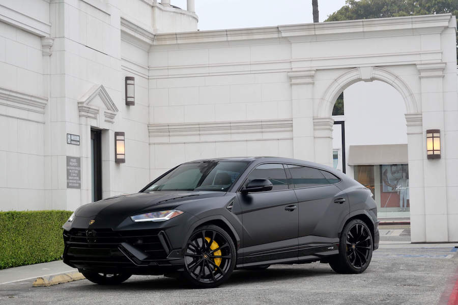 Lamborghini Urus S 2024 Matte Black Rent in LA
