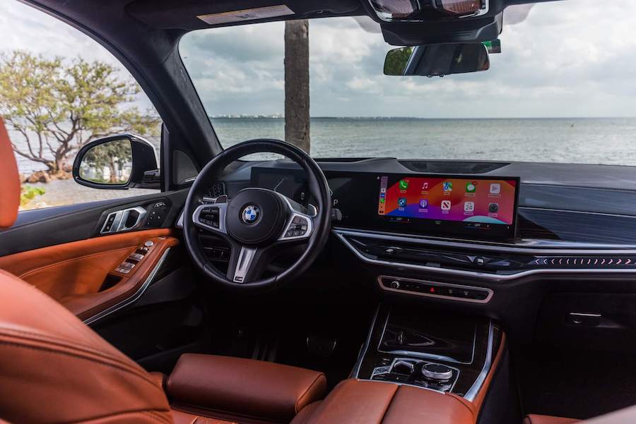 Rent BMW X7 40i 2023 Rent BMW X7 40i 2023