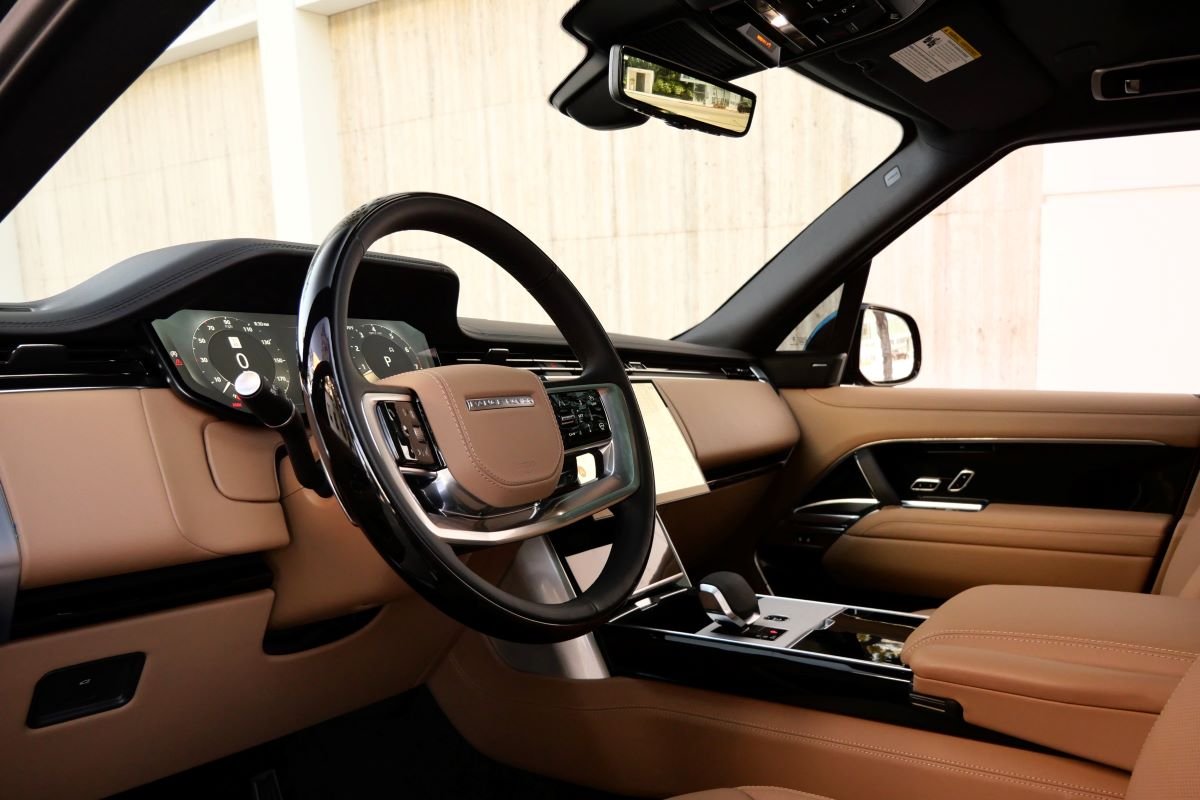 2025 Range Rover P530 LWB in LA For Rent 2025 Range Rover P530 LWB in LA For Rent