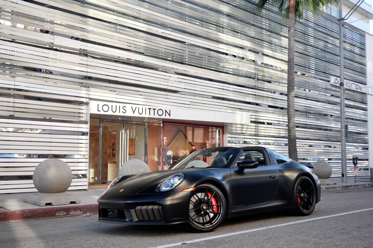 Rent a Porsche 911 Targa 4 GTS in Los Angeles