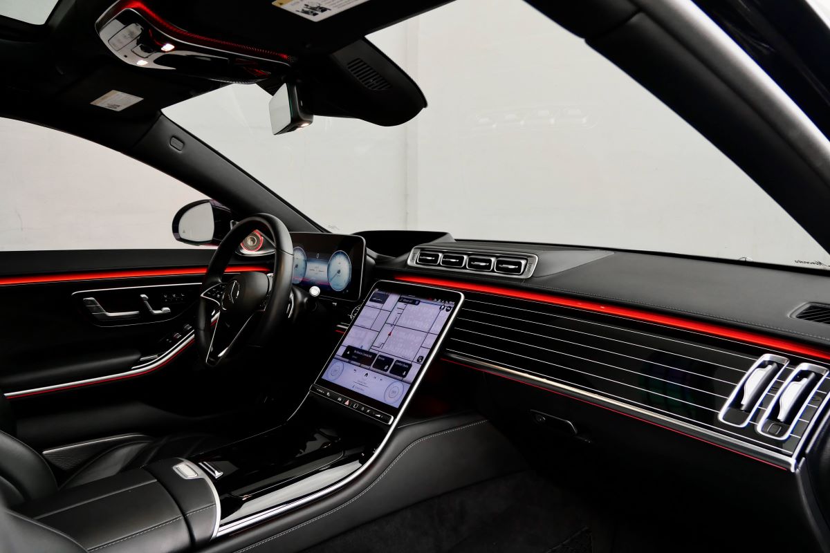 rent a Mercedes Maybach S680 in LA rent a Mercedes Maybach S680 in LA