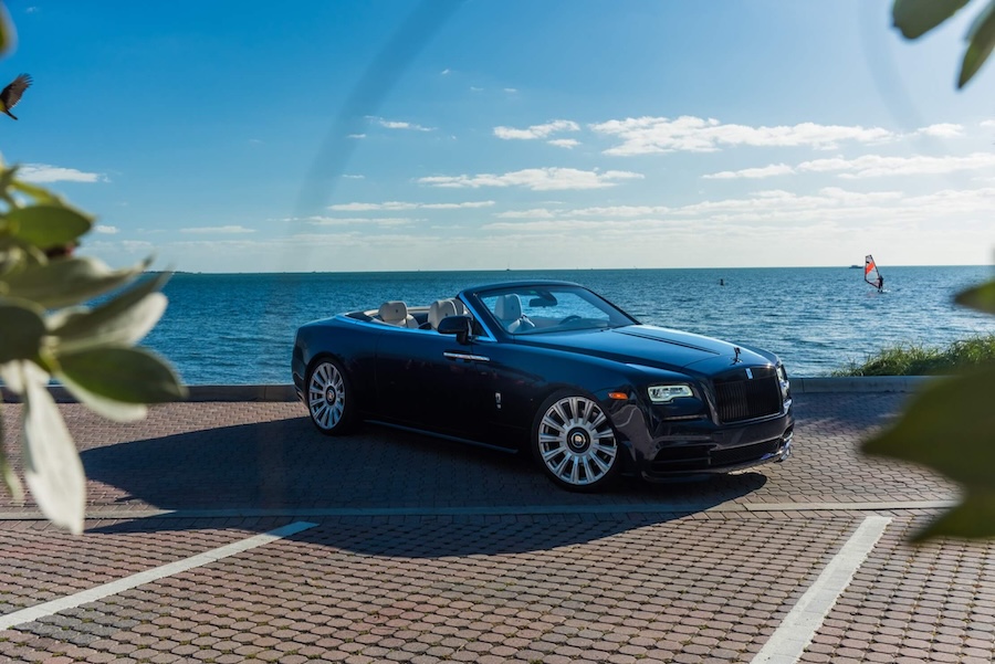 Luxury Rolls-Royce Dawn in Miami