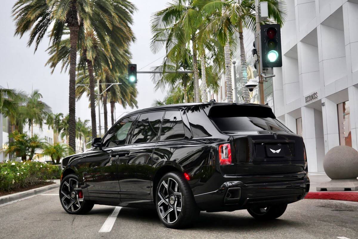 2025 Rolls-Royce Cullinan Black Badge in LA For Rent