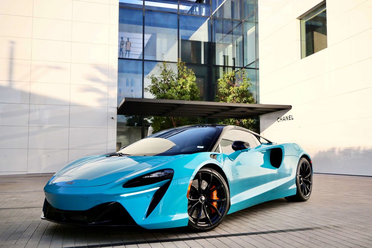 McLaren Artura rental Los Angeles