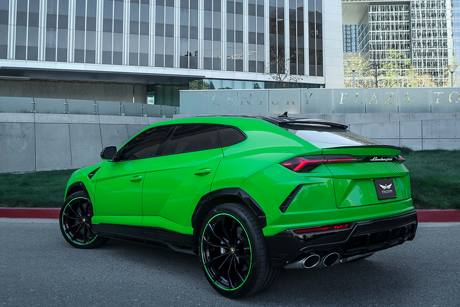 2020 Lamborghini Urus Green